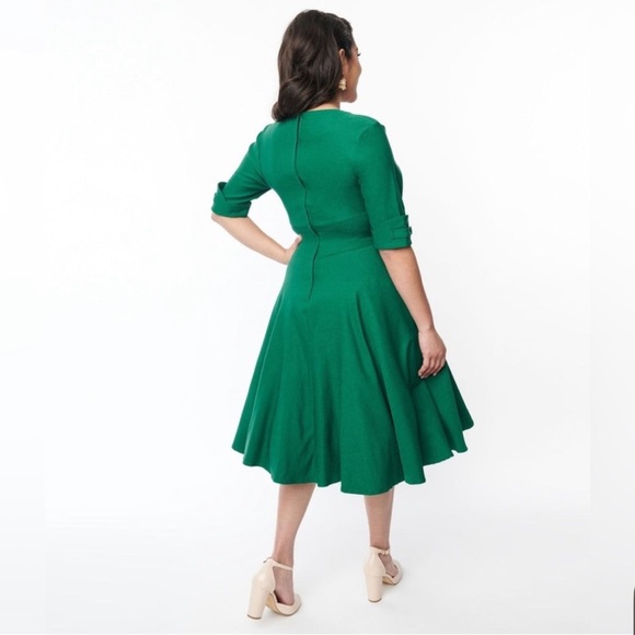 🆕UNIQUE VINTAGE Elegant Green Women's Dress Size Medium 6/8 - Picture 4 of 5